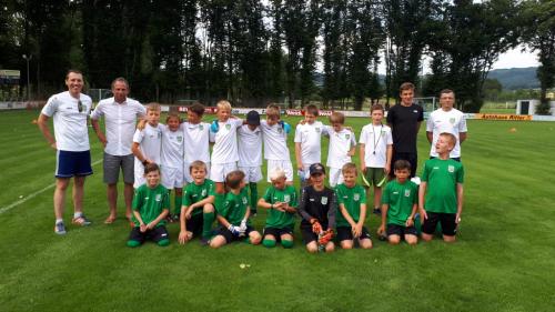 F-Junioren beim Jubiläumsspiel